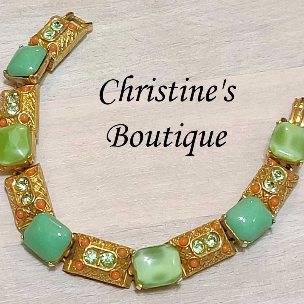 Green Cabachon Bracelet Vintage With Orange Cabachons Rhinestones Signed Art 40$